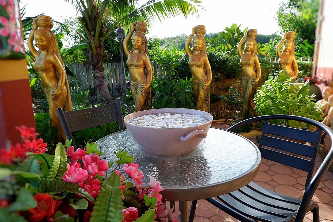 Bali Boutique Hotel Suratthani Surat Thani Exterior photo
